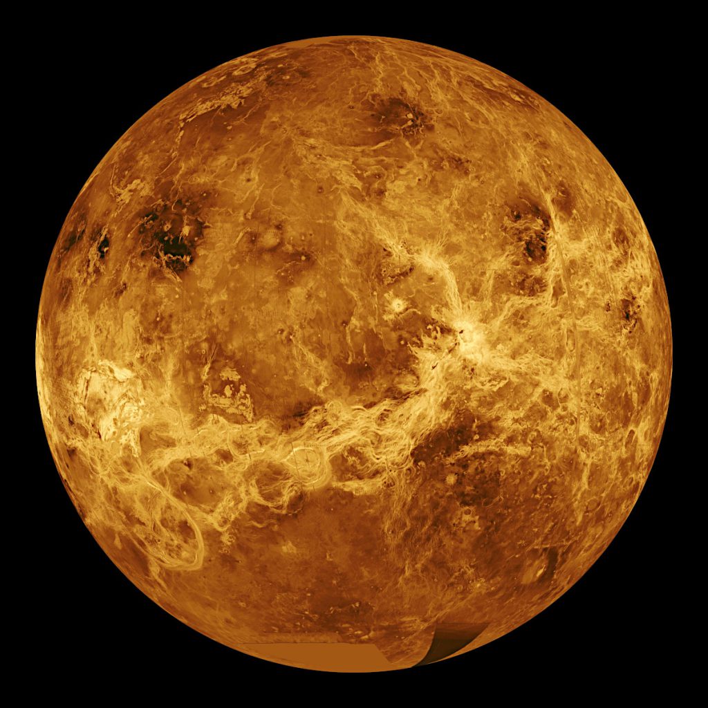 NASAの金星探査機マゼランがレーダーで観測した金星。Image Credit: NASA/JPL