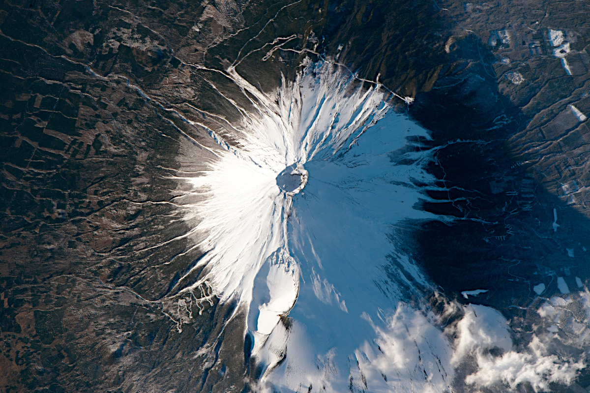 国際宇宙ステーションからみた冬の富士山 アストロピクス
