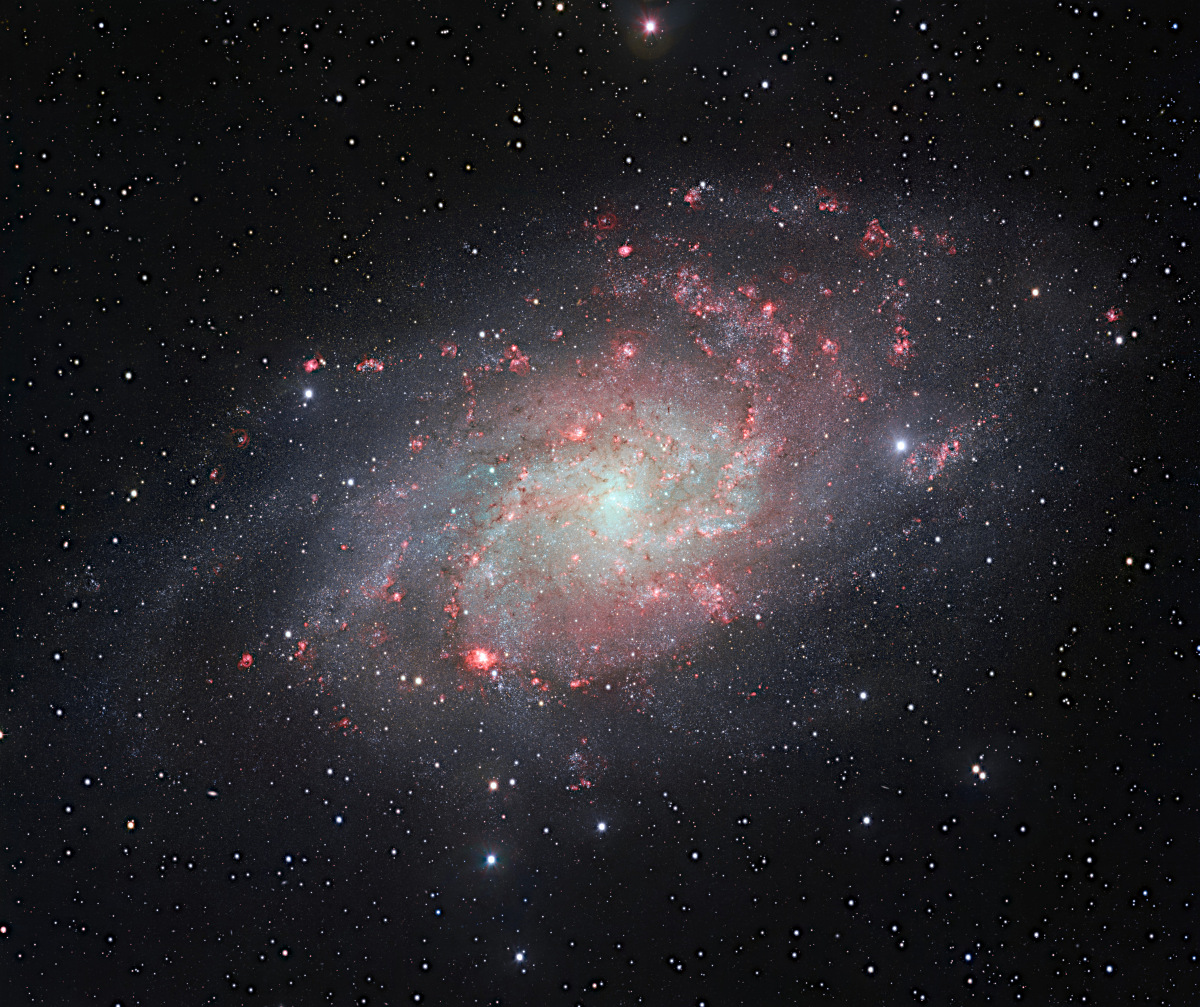 Esoのvstでとらえた さんかく座銀河m33の超高解像度画像 アストロピクス