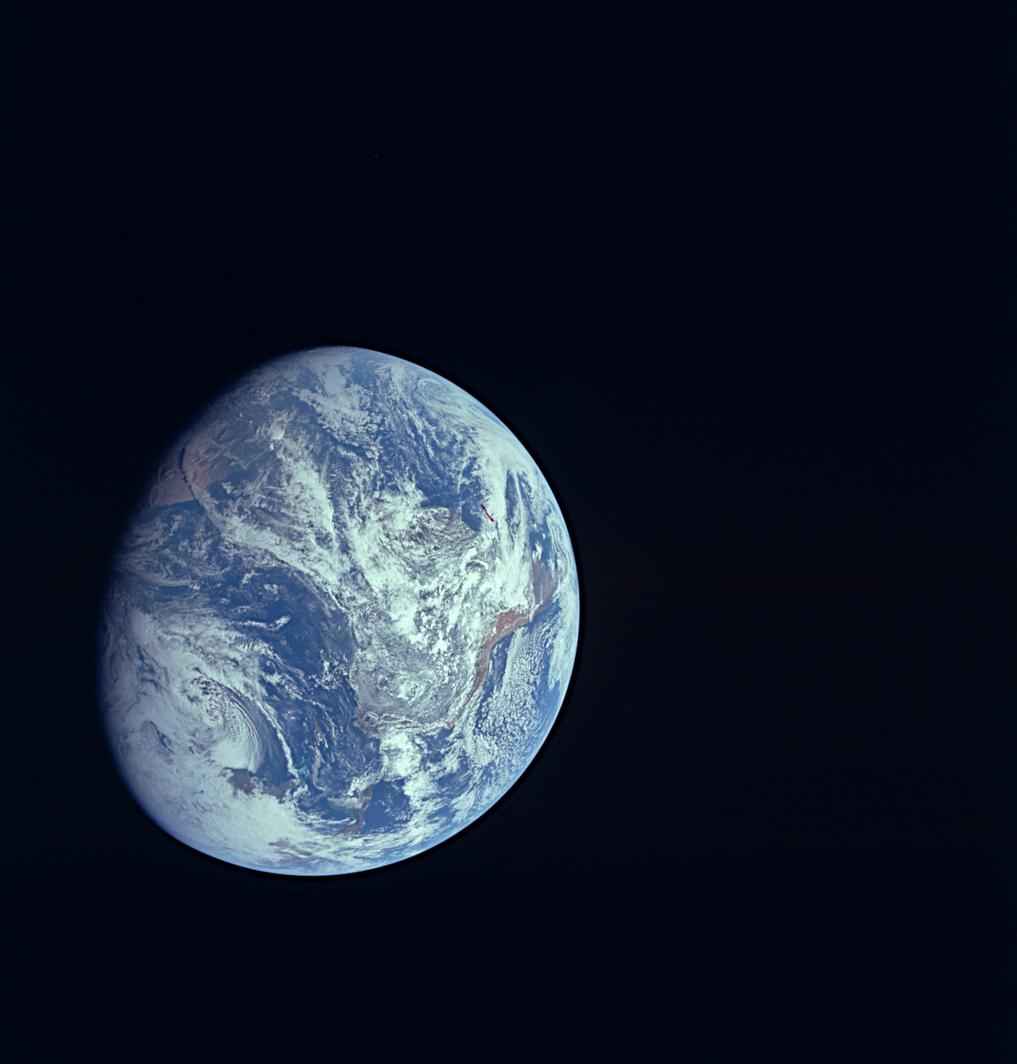 アポロ8号で人類が初めて撮影した地球の全体像 | アストロピクス