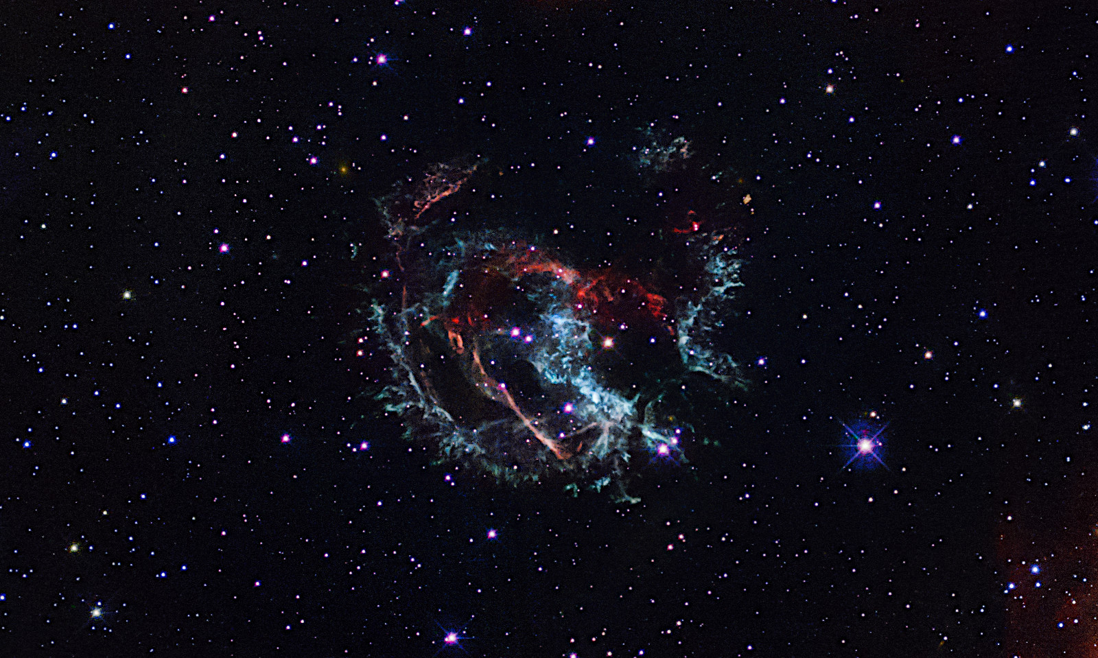 ハッブルのデータから時計の針を巻き戻し 超新星爆発の年代と場所を特定 アストロピクス