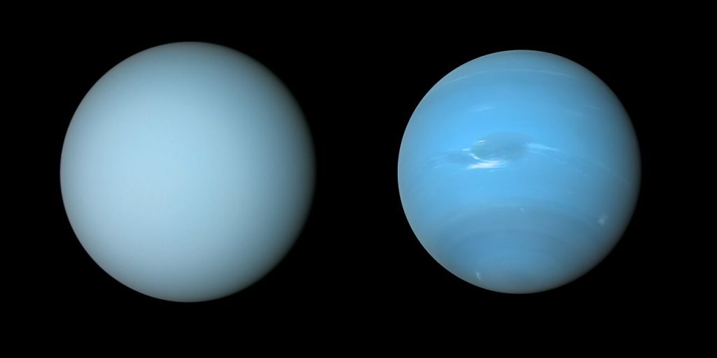 NASA（アメリカ航空宇宙局）の惑星探査機ボイジャー2号がとらえた天王星（左）と海王星。海王星の中央に巨大な暗斑が見えています。Credit: NASA/JPL-Caltech/B. Jónsson