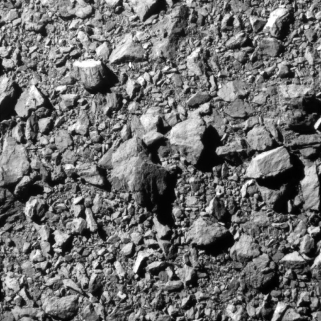 DARTの衝突2秒前に撮影されたディモルフォスの表面。多くの岩が見られます。Image Credit: NASA/Johns Hopkins APL