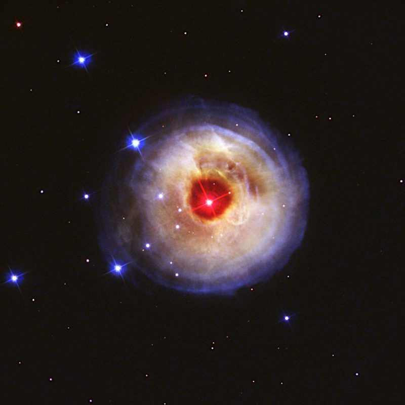 2002年5月20日に撮影。Image Credit: NASA, ESA and H.E. Bond (STScI)