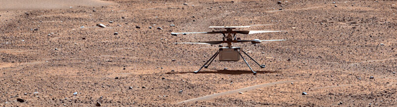 2023年8月2日に探査車パーサヴィアランスが撮影したインジェニュイティ。Image Credit: NASA/JPL-Caltech/ASU/MSSS